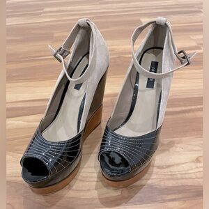 Jaeger - Peep toe wedge shoes with ankle strap - NWOT - US size 10